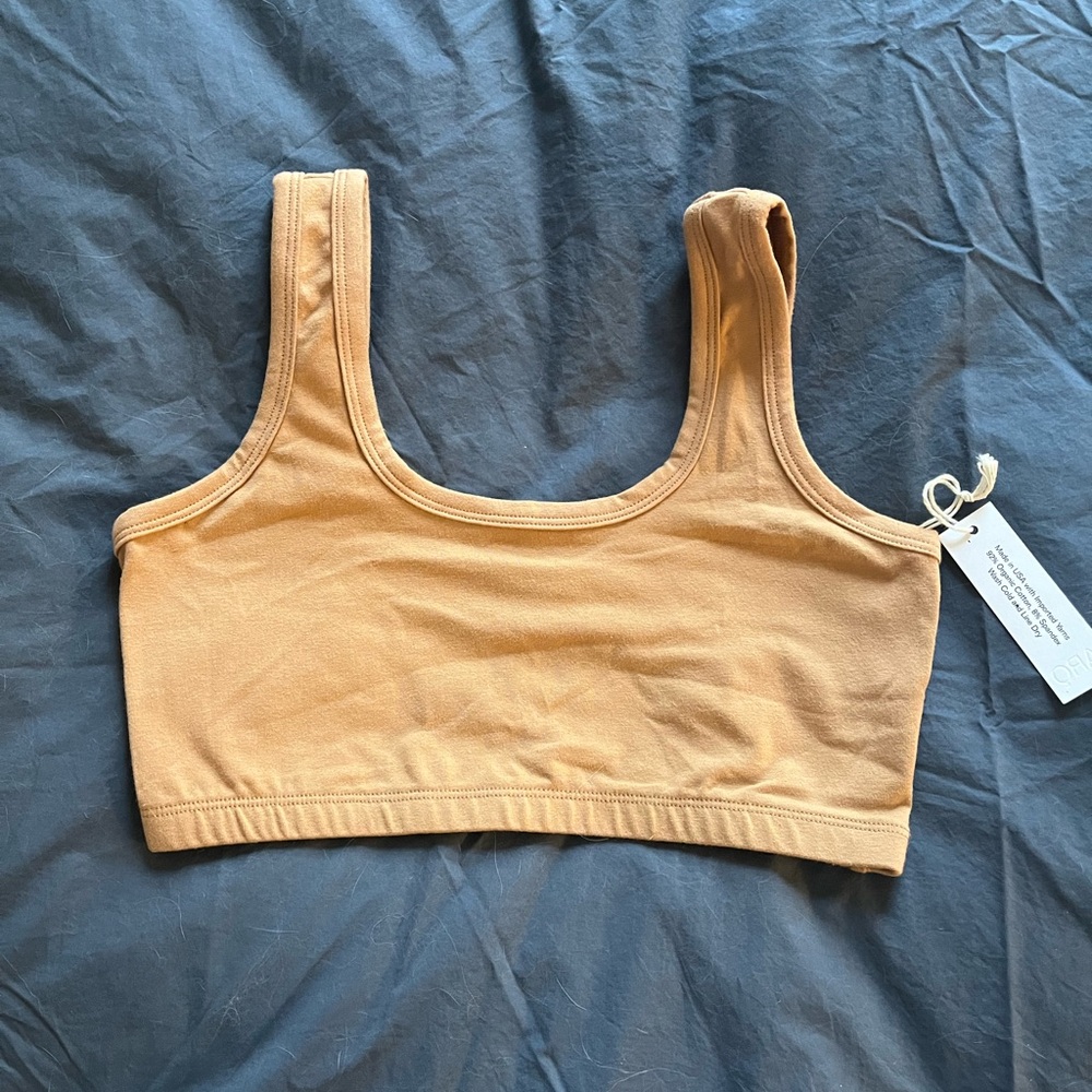 NWT Arq wide strap bra medium